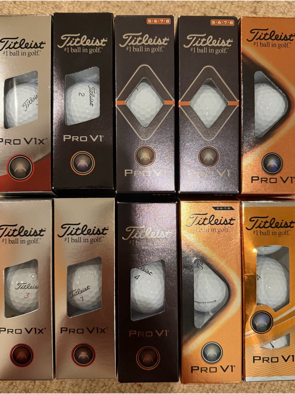 Titleist ProVI/VIx Golf balls (30) with bonus leather glove